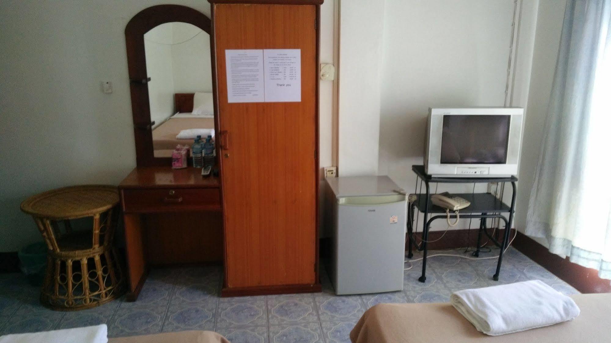 Chanthasom Guesthouse Ban Nongdouang Ngoại thất bức ảnh